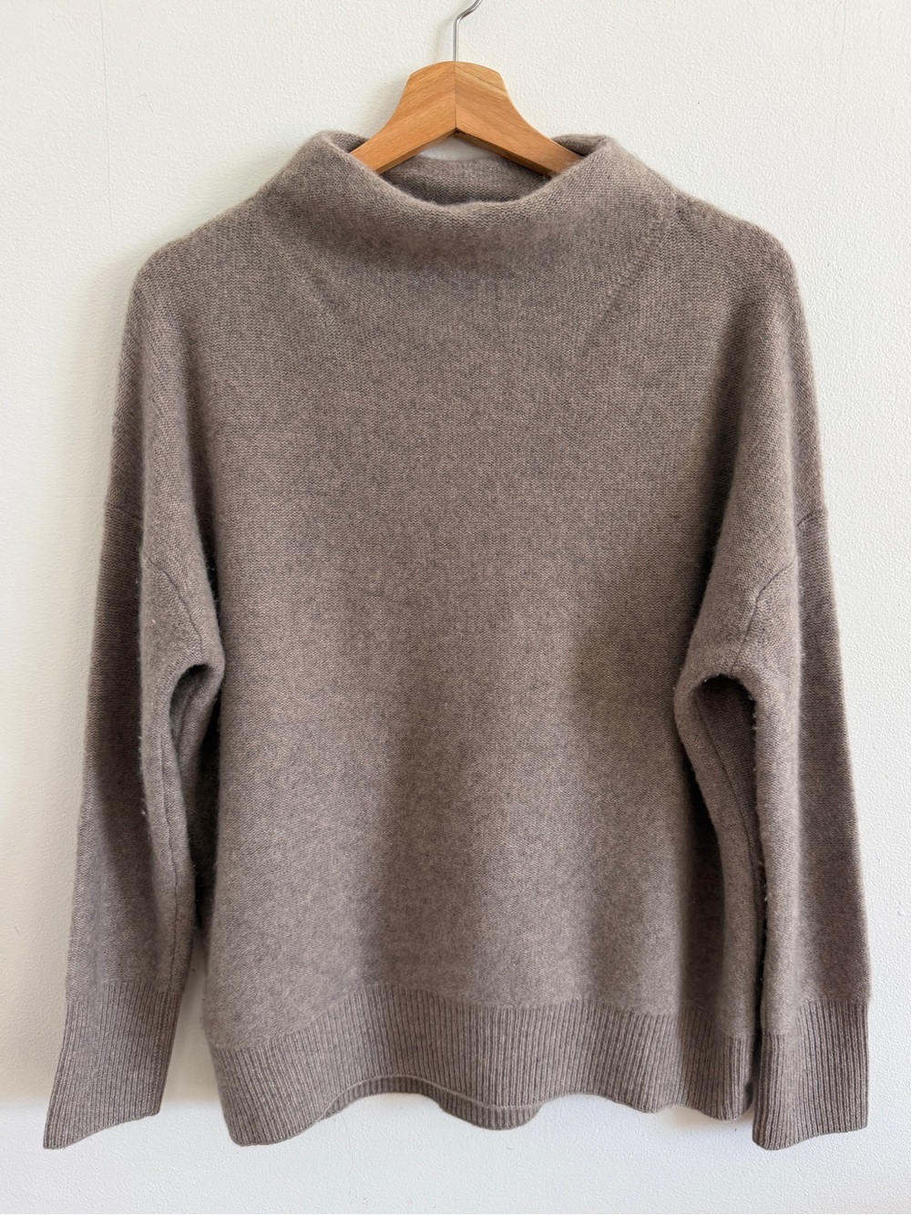 Vince 100% Cashmere Sweater